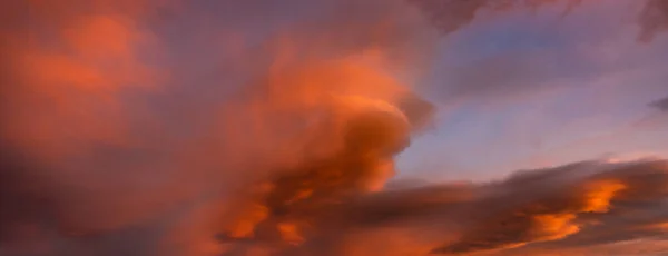 Nuages Orange Sanguinolents Dans Ciel Soir Comme Fond Naturel — Photo