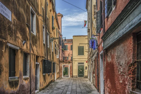 Vista de una calle en Venecia — Foto de Stock