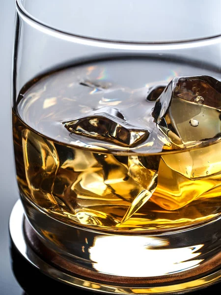 Whisky on the rocks — Stock Photo, Image