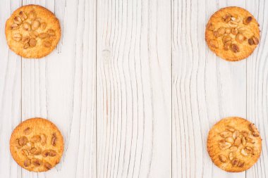 Fıstık eski beyaz masa ile tanımlama. 