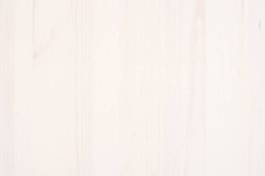 Arkaplan olarak beyaz yumuşak tahta yüzey.