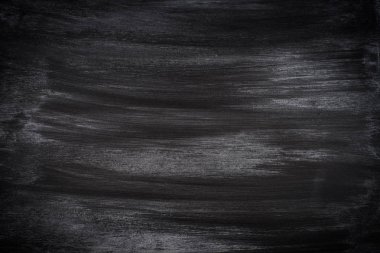 Tahtaya kazınmış tebeşir.. 