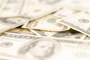 Benjamin franklin yüz dolarlık banknot üzerinde. 