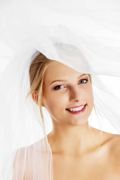 Close-up portrait of a pretty bride with a veil — Stock Photo, Image