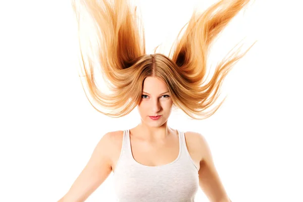 Csinos nő, gyönyörű hosszú szőke hajjal — Stock Fotó