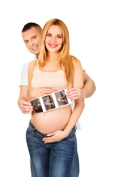Casal grávida com fotos usg — Fotografia de Stock