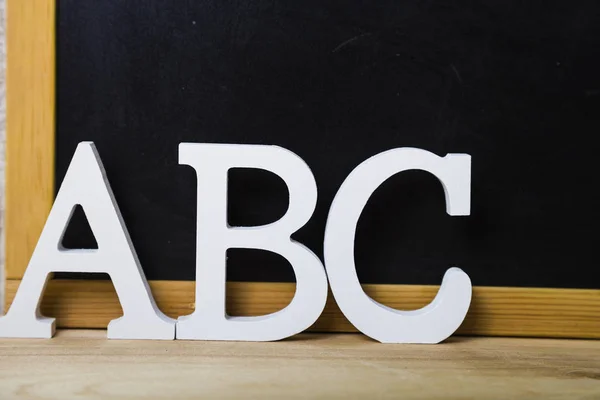 Tillbaka till skolan. Bokstäverna "Abc" — Stockfoto