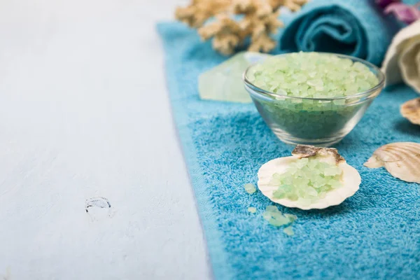 Spa uygulamaları bir mavi ahşap tablo. 