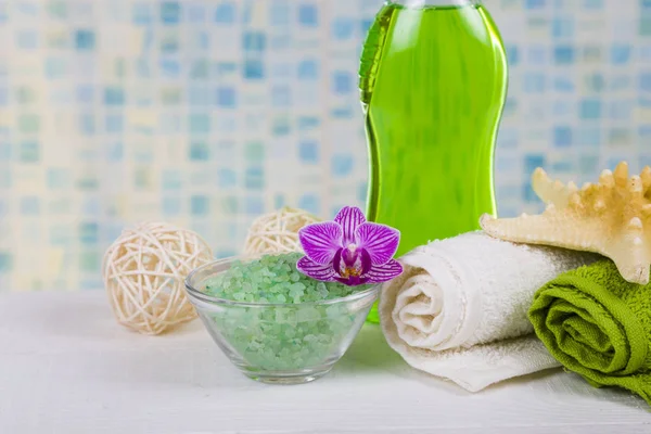 Spa uygulamaları banyoda. 