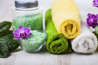 Spa uygulamaları ahşap tablo. 
