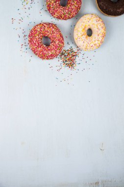 Çok renkli donut yakın çekim