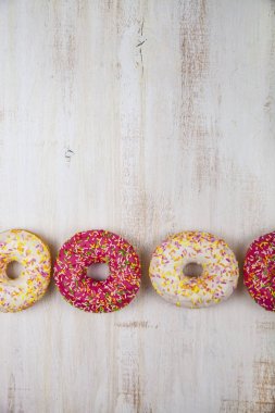 Çok renkli donut yakın çekim