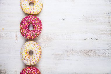 Çok renkli donut yakın çekim