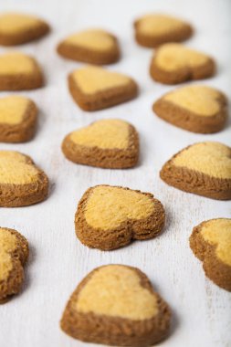 St Sevgililer günü için kalp şeklinde kurabiye