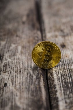 Bitcoin eski ahşap masa
