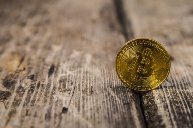 Bitcoin eski ahşap masa