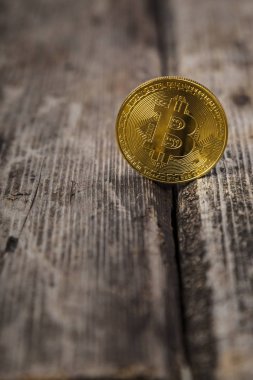 Bitcoin eski ahşap masa