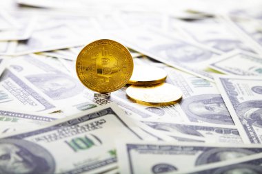 Dolar başına Bitcoin.. 