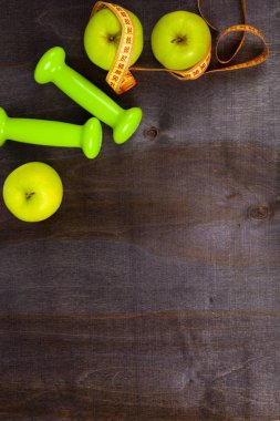 Apple, halter ve ölçüm bandı