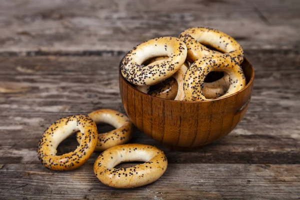 Bagels Poppy Seeds Wooden Bowl — Stock Photo, Image