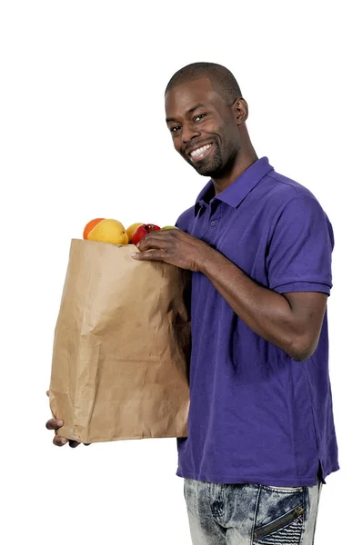 Hombre negro compras de comestibles — Foto de Stock