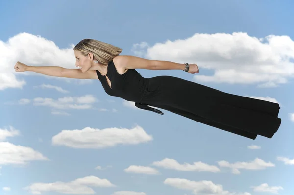 Vallen of vrouw vliegen — Stockfoto