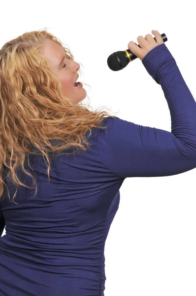 Middelbare leeftijd vrouw zanger — Stockfoto