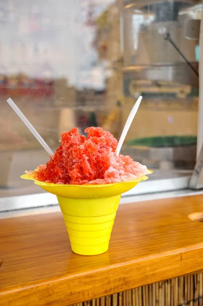 Shaved ice snow cone — Stock Photo, Image