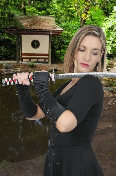 Mujer Samurai Espadachín — Foto de Stock
