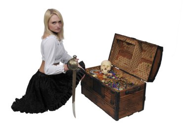 Kadın korsan açılış göğüs