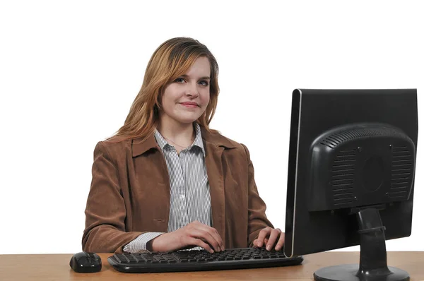 Žena na stolním počítači — Stock fotografie