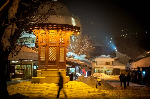 Sebilj Vackra Vinter Natten Gamla Staden Sarajevo Symbol För Staden — Stockfoto