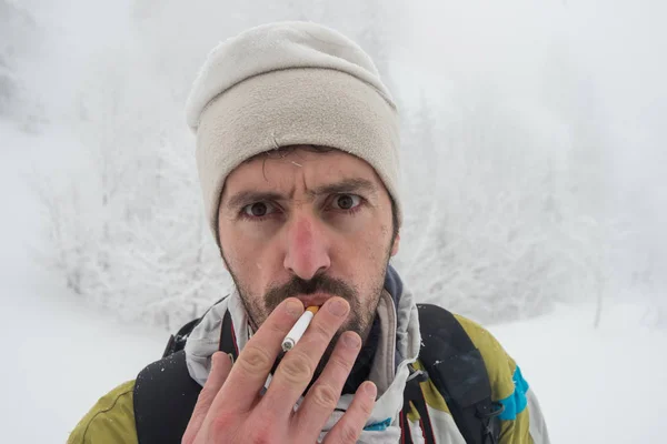 Trekking Aventura Montanha Durante Neve Inverno — Fotografia de Stock