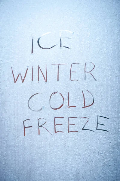 Надпись Ледяном Стекле Окна — стоковое фото