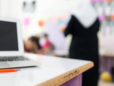 İlkokulda teknolojiyi kullanmak