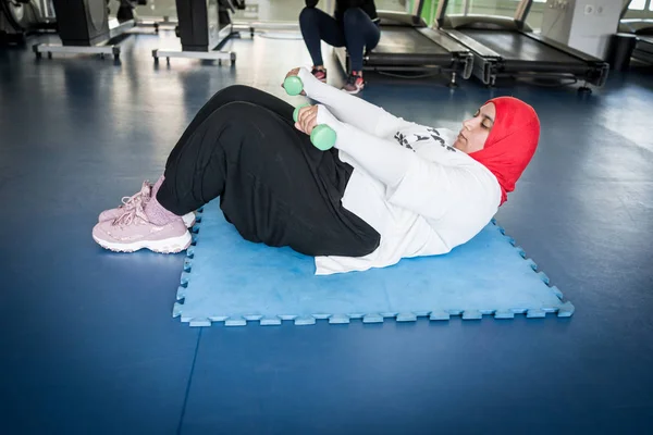 Arabe Femme Active Travailler Dans Salle Gym — Photo