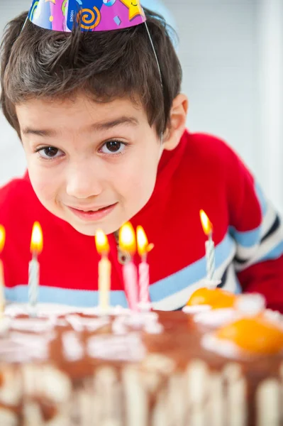 Gutter Jenter Nyter Bursdagsfesten royaltyfrie gratis stockfoto