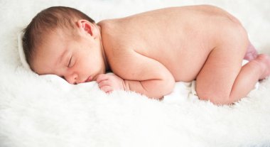 erkek bebek yakın çekim