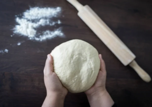 Homemade Dough Rolling Pin — Stock Photo, Image