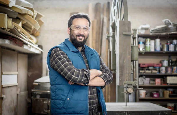 Portret Van Ambachtelijke Werkplaats Man Binnen — Stockfoto