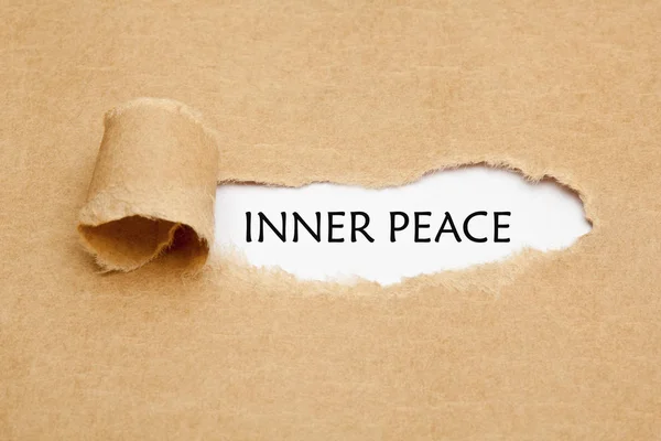 Εσωτερική ειρήνη σχισμένο χαρτί έννοια — Φωτογραφία Αρχείου
