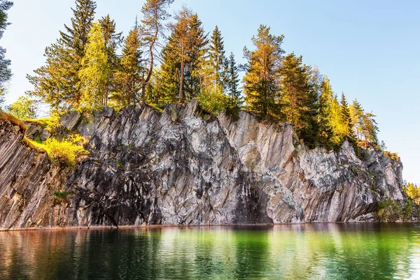 Marble lake in quarry in Ruskeala Park (Russia) in summer day — Stock Image Marble Lake Quarry Ruskeala Park Russia Summer Day Stock Image