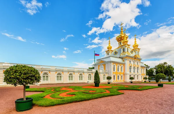 East chapel of Petergof Palace (Russia) — Stock Photo, Image