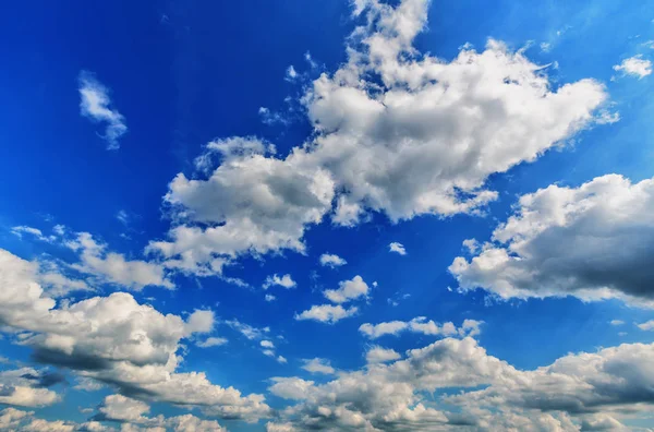 Hintergrund Des Blauen Himmels Mit Kumuluswolken — Stockfoto