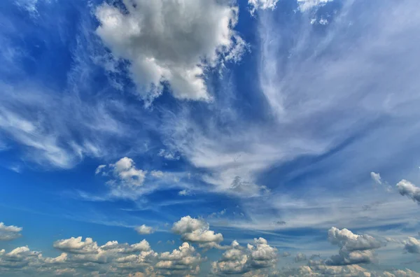 Landscape White Cumulus Fleecy Clouds Blue Sky — Stock Photo, Image