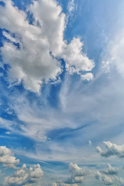 Landschap Van Witte Cumulus Fleecy Wolken Blauwe Lucht — Stockfoto