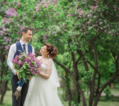 Gelin ve damat düğün gününde