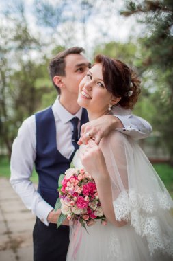 Gelin ve damat düğün gününde