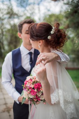 Gelin ve damat düğün gününde