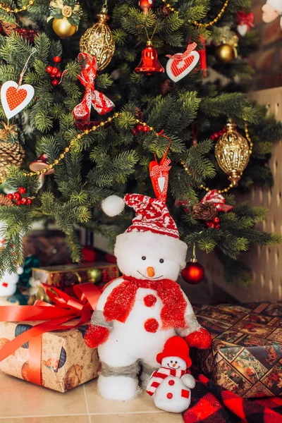 Albero di Natale e decorazioni natalizie — Foto Stock